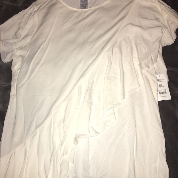 Time and Tru Ruffle Top - Picture 7 of 8